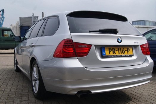 BMW 3-serie Touring - 2.0 318 I 143pk 6 bak Sport navi - 1