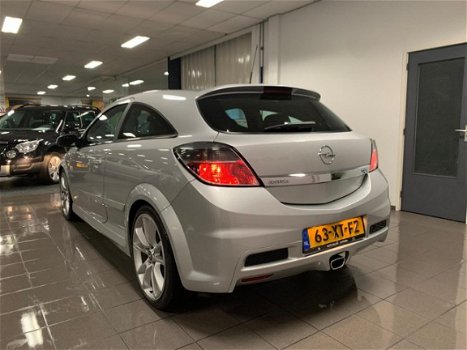 Opel Astra GTC - 2.0 T OPC 241PK * NL auto / Unieke staat / Historie aanwezig - 1