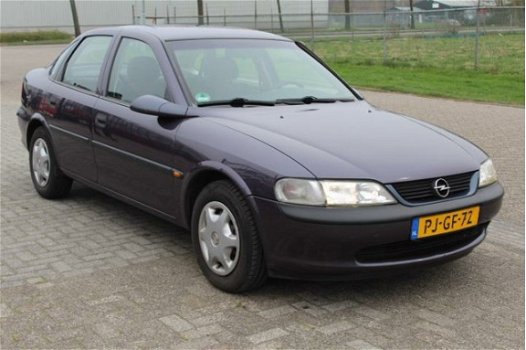 Opel Vectra - 1.6i-16V GL Peter Mulder JR Emmer-Compascuum - 1