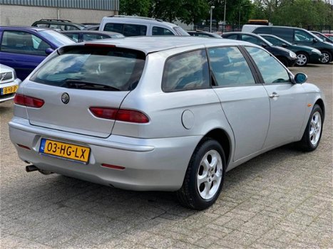 Alfa Romeo 156 Sportwagon - 1.8-16V T.Spark Lusso Peter Mulder JR Emmer-Compascuum - 1