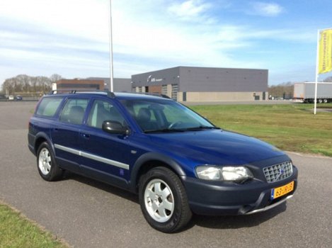 Volvo V70 Cross Country - 2.4 T Ocean Race ZWART LEER NAP NWE APK HANDBAK - 1