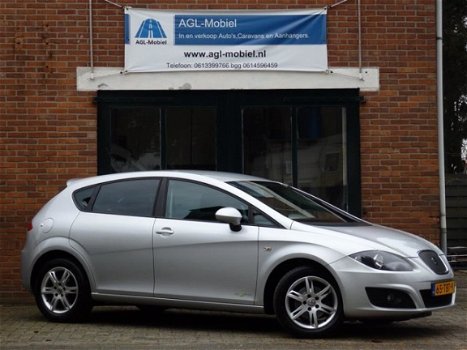 Seat Leon - 1.6 TDI Ecomotive Businessline COPA AIRCO-NAVIGATIE-USB-PARKEERSENSOREN-MOOIE AUTO - 1