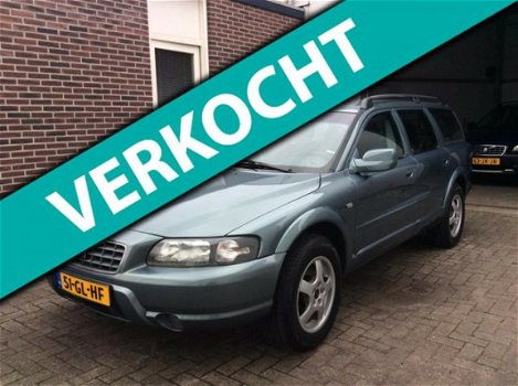 Volvo V70 Cross Country - 2.4 T Comfort Line YOUNGTIMER NAP APK TREKHAAK LEER - 1