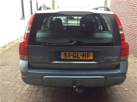 Volvo V70 Cross Country - 2.4 T Comfort Line YOUNGTIMER NAP APK TREKHAAK LEER - 1