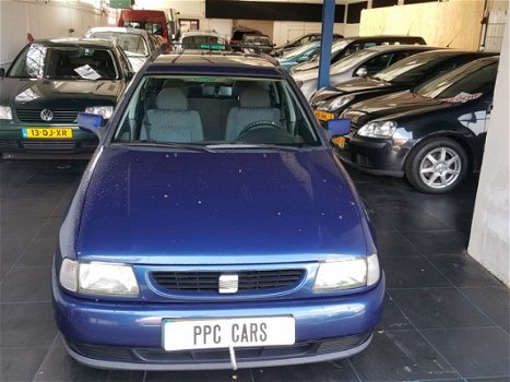 Seat Cordoba Vario - 1.4I SE Nette jaar APK NAP 15-4 open - 1