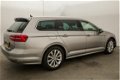 Volkswagen Passat Variant - 2.0 TDI 140 KW Business Ed.R, navi, leer-alcantara, clima, cruise, pdc - 1 - Thumbnail
