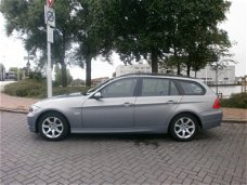 BMW 3-serie Touring - 318d Business Line