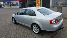 Volkswagen Jetta - 1.9 TDI Comfortline Business Airco / N.A.P / DEALER ONDERHOUDEN