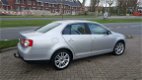 Volkswagen Jetta - 1.9 TDI Comfortline Business Airco / N.A.P / DEALER ONDERHOUDEN - 1 - Thumbnail