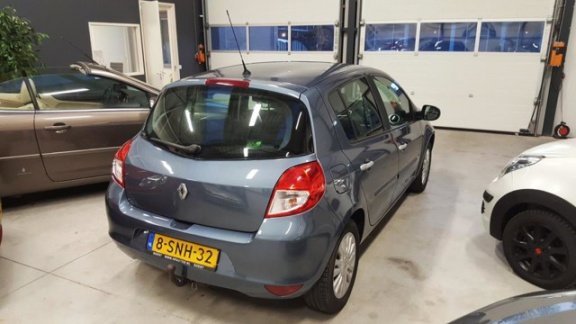 Renault Clio - Dynamique 1.2 Automaat, Airco, 5D, Cruise, CV, LM - 1