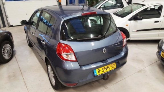 Renault Clio - Dynamique 1.2 Automaat, Airco, 5D, Cruise, CV, LM - 1