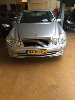 Mercedes-Benz E-klasse - 240 Avantgarde - 1