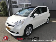 Toyota Verso S - 1.3 VVT-i 99pk Dynamic Pano