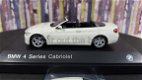 BMW 4 Series Cabriolet wit 1:43 Dealermodel - 2 - Thumbnail