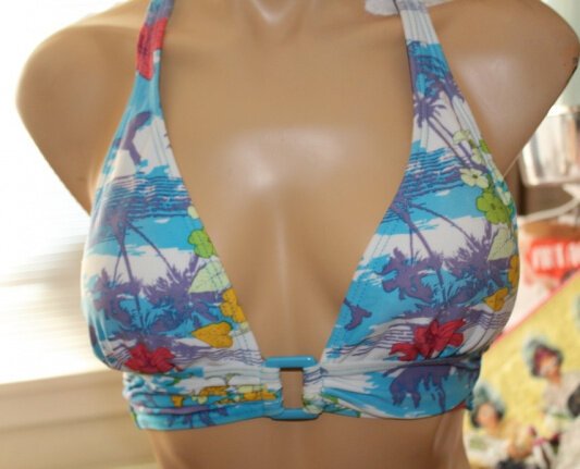 Bikini met bloem/hawaii motief - 40/42 - Afbeelding 4