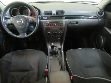 Mazda 3 - 3 1.6 CiTD Executive Airco Trekhaak 1e eigenaar - 1