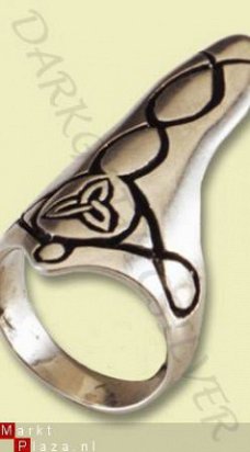 Keltische ring uit massief 925/000 sterling zilver KR5