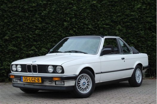 BMW 3-serie - 318I Bauer | Zeer nette staat | Complete documentatie | Incl. Hard top - 1