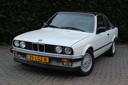 BMW 3-serie - 318I Bauer | Zeer nette staat | Complete documentatie | Incl. Hard top - 1