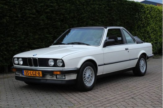 BMW 3-serie - 318I Bauer | Zeer nette staat | Complete documentatie | Incl. Hard top - 1