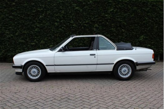 BMW 3-serie - 318I Bauer | Zeer nette staat | Complete documentatie | Incl. Hard top - 1