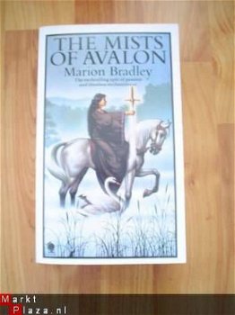 Bradley, Marion, The mists of Avalon - 1