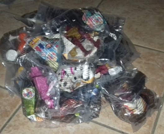 14 Happy Meal figuren (nieuw) - nr. 1