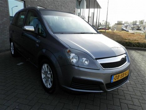 Opel Zafira - 1.6 Essentia - 1