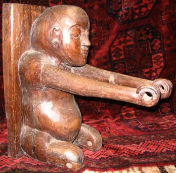 Oud houten beeld uit Nepal. hoogte 55 cm - 2