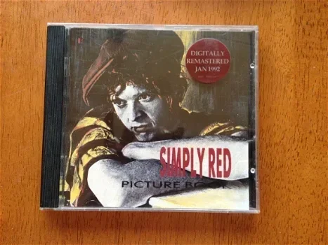 Simply Red - Picture Book - 0