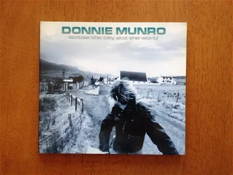 Donnie Munro ‎– Across The City And The World - 0