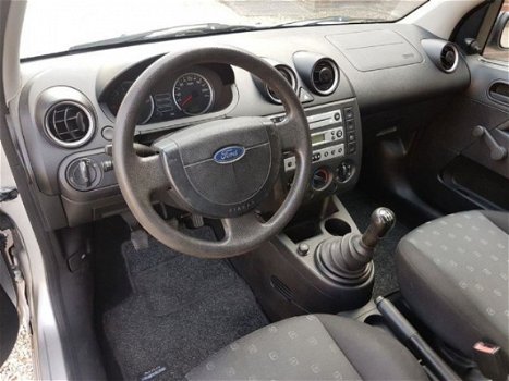 Ford Fiesta - 1.3 Style leuke auto met sportieve looks - 1