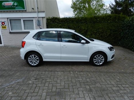 Volkswagen Polo - 1.4 TDI Comfortline 90 PK- Facelift - Navigatie - Airco - Comfortline - 1