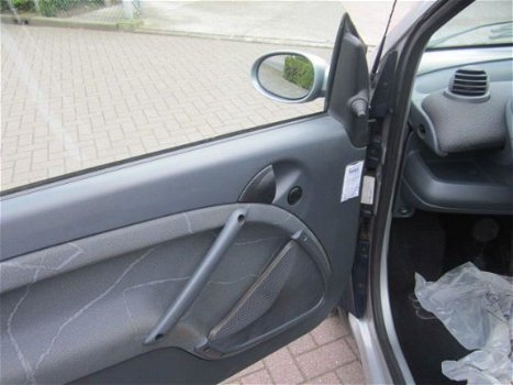 Smart Fortwo - 0.7 grandstyle 93098kmnap boekjes airco - 1