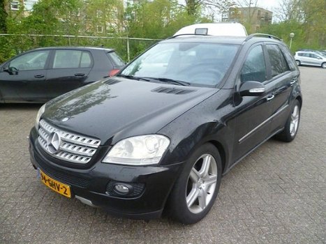 Mercedes-Benz M-klasse - 320 CDI FULL OPTION - 1