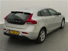 Volvo V40 - 1.6 D2 Summum / airco-ecc / cruise / navi / trekha ak / pdc