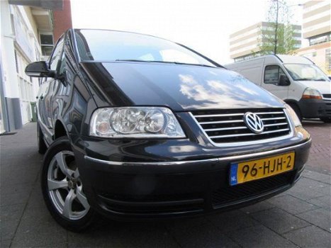 Volkswagen Sharan - 2.0 TDI 7P AircoClimate Crusctrl bj12-2008 Pdc.v+a 6bak Trekhaak Nw APk - 1