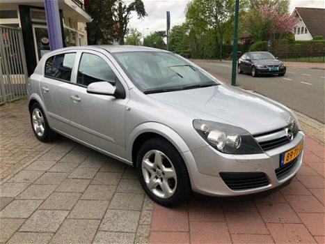 Opel Astra - 1.6 Edition Airco, apk, velgen - 1
