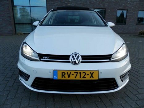 Volkswagen Golf - 2.0 TDI Highline R line pakket - 1