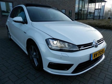 Volkswagen Golf - 2.0 TDI Highline R line pakket - 1