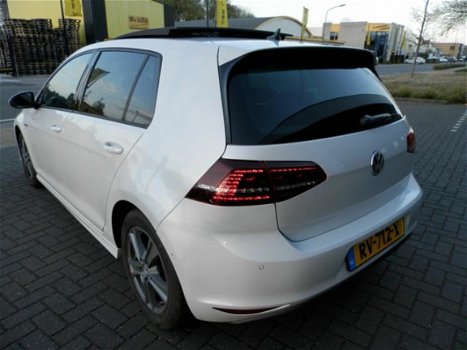 Volkswagen Golf - 2.0 TDI Highline R line pakket - 1