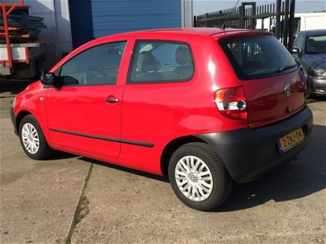 Volkswagen Fox - 1.2 TRENDLINE, STUURBEKRACHTIGING, ELEK-RAMEN, CENT-VERGRENDELING, RADIO-CD, AIRBAG - 1