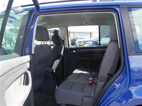 Volkswagen Touran - 1.6 Business * KEURIGE AUTO AIRCO (bj2005) - 1