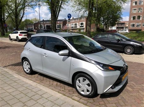 Toyota Aygo - 1.0 VVT-I X-PLAY - 1