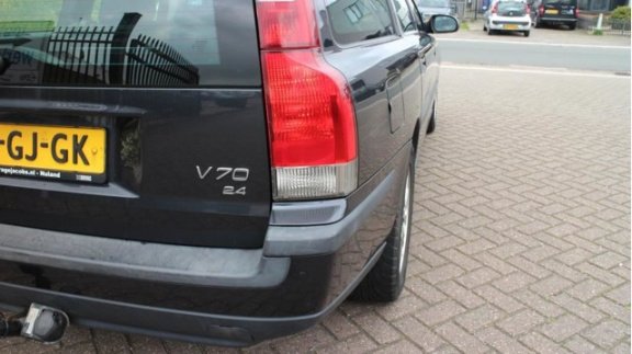 Volvo V70 - 2.4 Comfort Line - 1