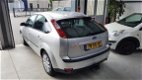 Ford Focus - 1.6-16V Trend Automaat, Airco, Cruise, Trekhaak - 1 - Thumbnail