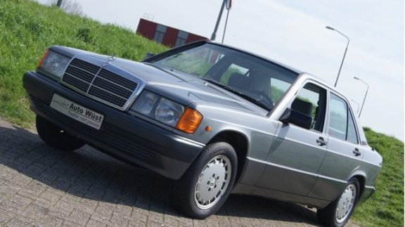 Mercedes-Benz 190-serie - 2.6E 6-cilinder YOUNGTIMER - 1