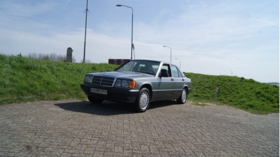 Mercedes-Benz 190-serie - 2.6E 6-cilinder YOUNGTIMER - 1