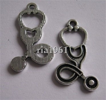 bedeltje/charm overig : stethoscoop - 25x15 mm - 1