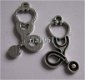 bedeltje/charm overig : stethoscoop - 25x15 mm - 1 - Thumbnail